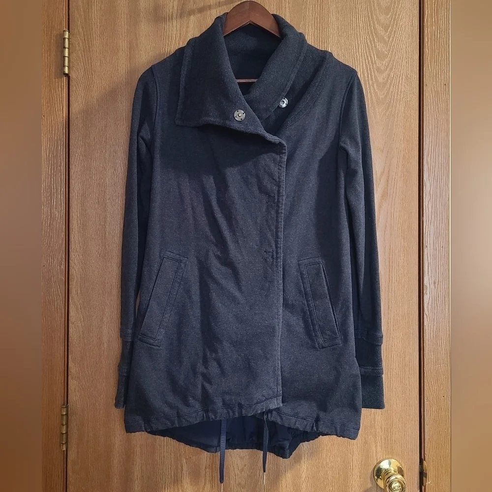 Lululemon Gratitude Wrap‎ Jacket